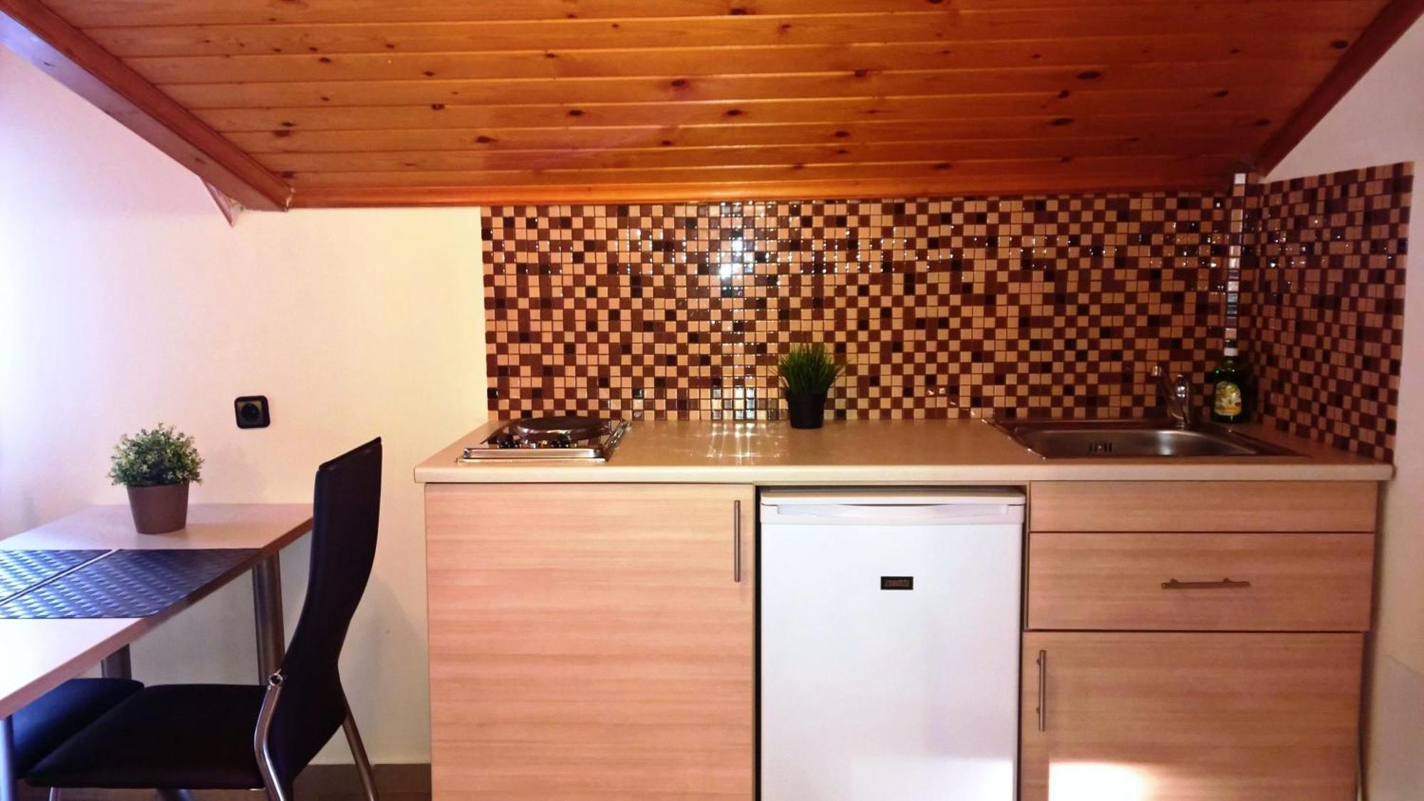 Mari-Christi Apartments Poros  Habitación foto