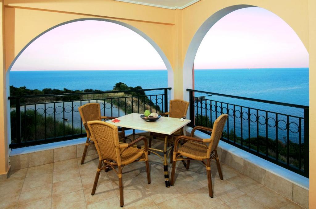 Mari-Christi Apartments Poros  Habitación foto