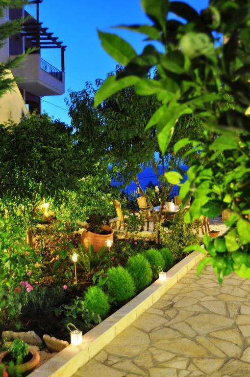 Mari-Christi Apartments Poros  Habitación foto